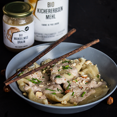 Ravioles vegan aux champignons et châtaignes, sauce noisette · Patate &  Cornichon